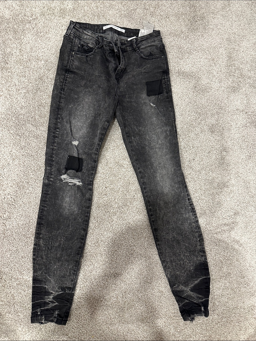 Zara Women's Black Distressed Slim Jeans